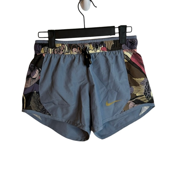 NIKE WOMENS FLORAL RUNNING SHORTS - Picture 1 of 5